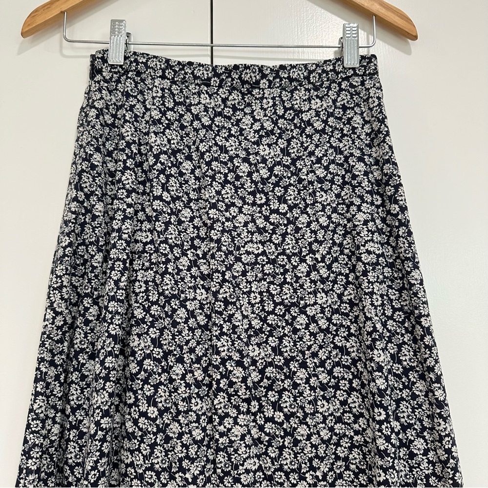 & Other Stories Cotton Navy Floral Midi Skirt 34/US2 - Picture 10 of 10